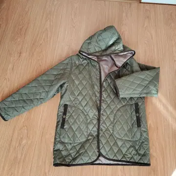 올리브 그린 퀼팅 자켓 L 사이즈