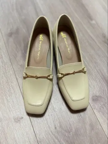 오리엔탈 트래픽 베이지 로퍼 oriental traffic