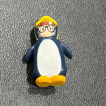 헤이세이 레트로 / Dr. 슬럼프 아라레짱 펭귄 피규어