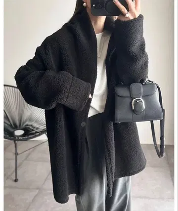 미사용 새상품 Emma Taylor 본딩 보아 코트