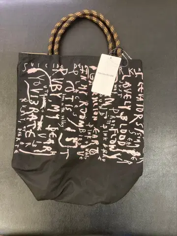 트리플 콜라보 리바이파다 x 프레임워크 x 노마디스 토트백