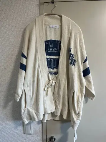 [ 택 포함 새상품 ] 젤라또피케옴 칼리지 로고 가디건 L 크림