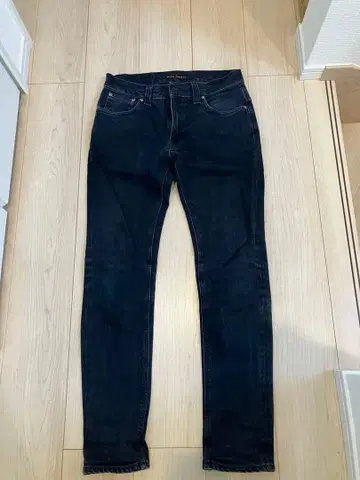 누디 진스 코 블랙 데님