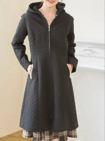 미사용 새상품 tocco closet 포켓 펄 장식 퀼팅 코트