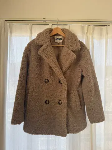 APPARIS 테디 코트