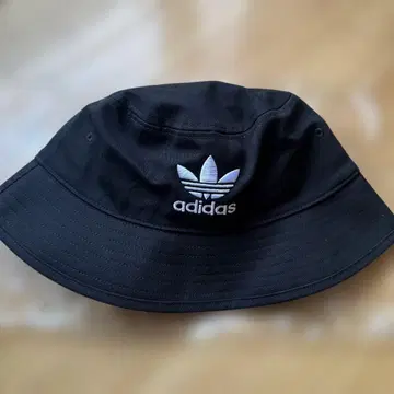 adidas 버킷햇