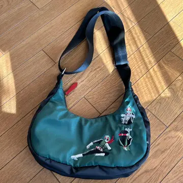 그라니프 가면라이더 캐릭터 자수 숄더백