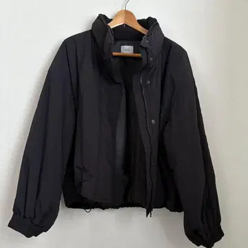 LOWRYSFARM 몬스터 숏코트 블랙