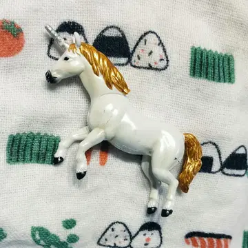 아니아 유니콘 피규어