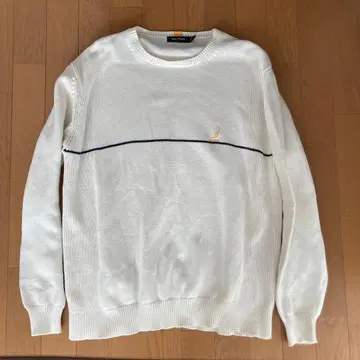 NAUTICA 화이트 스트라이프 스웨터