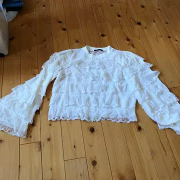 Meridian 레이스 플레어 슬리브 상의