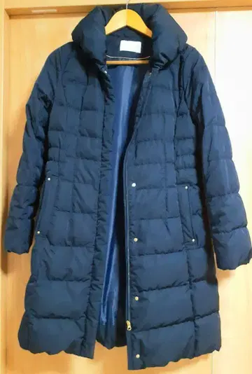 새상품급 애니시스 다운 코트 네이비 사이즈 2