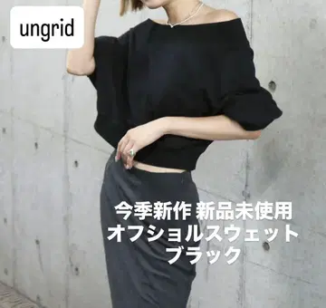 [ 택 포함 미사용 새상품 ] 언그리드 오프숄더 맨투맨 블랙