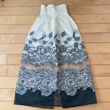 아그네스 베*agnes b*꽃무늬 자수 롱 스커트*사이즈 2