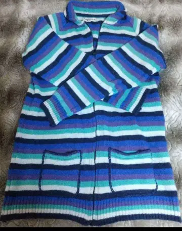 할리우드 런치마켓 KATHMANDU 블루 계열 스트라이프 가디건 S