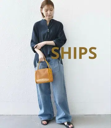 SHIPS 메탈 버튼 샴브레이 블라우스