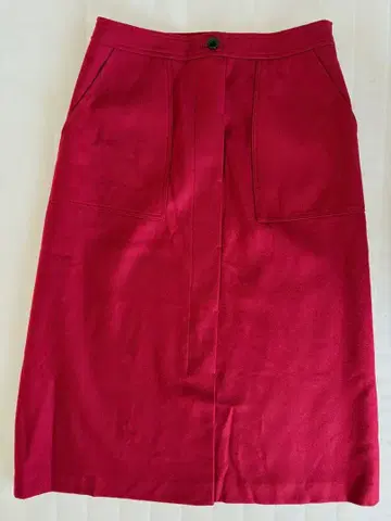 언타이틀 스커트 빨간색 전면 포켓 부착