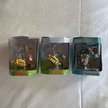 토토로 고양이 버스 라퓨타 피규어 키링 3개 세트 COMINICA