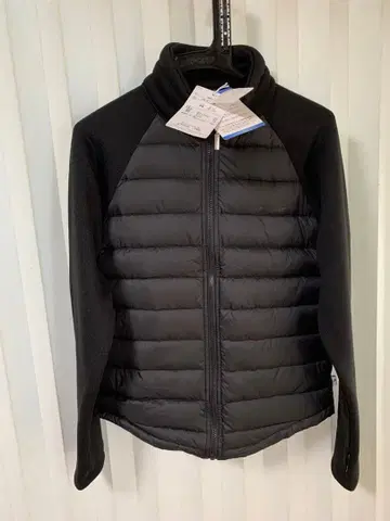 새상품 블랙 다운 자켓 풀 집업 M 사이즈