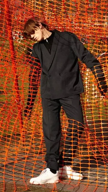 allege 롱 슬리브 니트