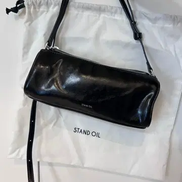 STAND OIL 블랙 가죽 숄더백