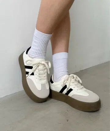 더블 라인 통굽 독일 스니커즈 CLEA