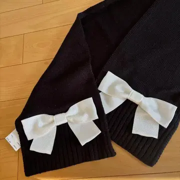 케이트 스페이드 블랙 니트 머플러 리본 포함