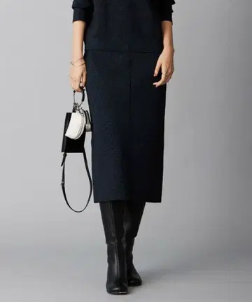 택 포함 새상품 ICB [세탁 가능] 샤이니 스무스 니트 스커트