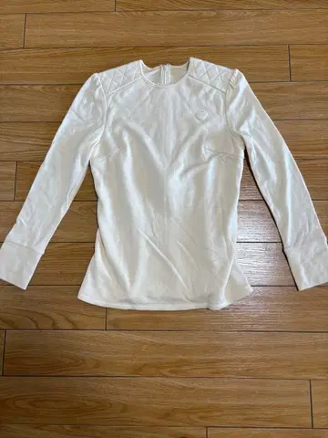 [ 새상품급 ] 보더즈 울 상의 36