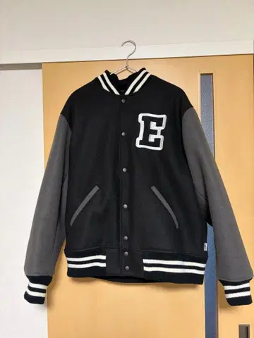 이그잼플 바시티 자켓 XL