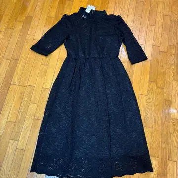 지유 레이스 하이넥 원피스