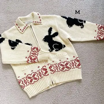 토끼 패턴 아이보리 집업 스웨터