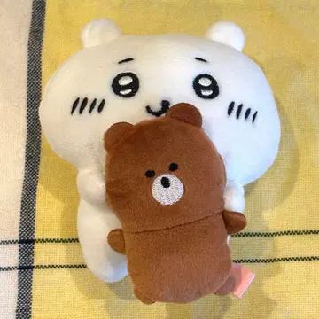 치이카와 (먼작귀) 데스크탑에서 지켜보는 봉제 인형 (치이카와)