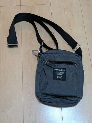 marimekko 그레이 숄더백