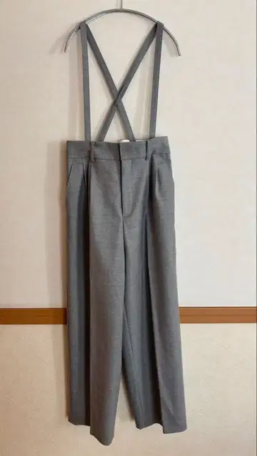 uncrave 앙크레이브 그레이 서스펜더 부착 살로펫 올인원