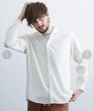 UNITED TOKYO V넥 롱슬리브 셔츠 화이트