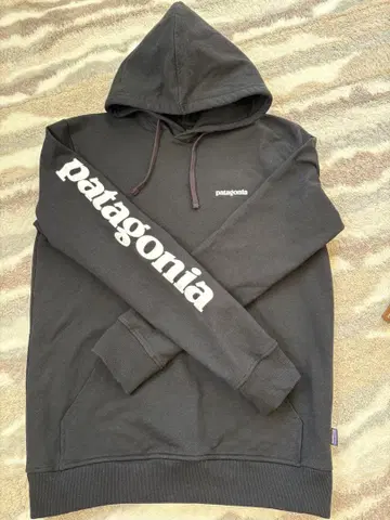 patagonia 블랙 후드티 후드 부착