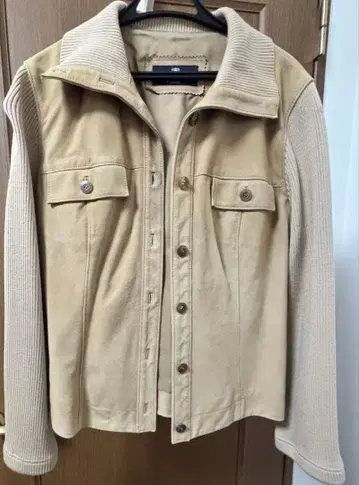 아쿠아 스큐텀 스웨이드 느낌 자켓 베이지 캐주얼 아우터