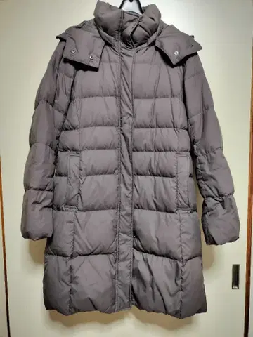 유니클로 다운 코트 M 사이즈