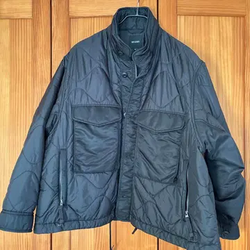 BEAMS 퀼팅 자켓 블랙