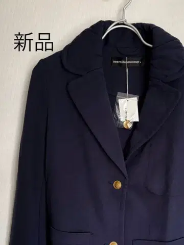 새상품 메르시보쿠 네이비 컬러 자켓