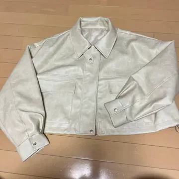 아이보리 가죽 자켓