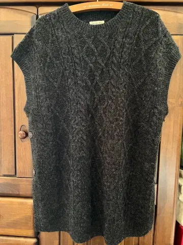 Samansa Mos2 슬리브리스 니트