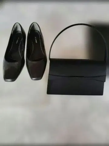 도쿄 IGIN 블랙 포멀 백 & 펌프스