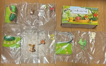 포켓몬 가든 나뭇잎 사이로 비치는 햇살 오후 치코리타 이브이 침바 피규어