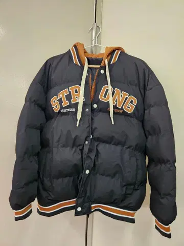 STRONG 후드 부착 다운 자켓 네이비