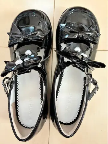 유메텐보 DearMyLove 펌프스 블랙