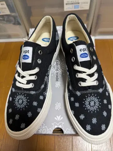 ept CHALLENGER 블랙 스니커즈 28cm