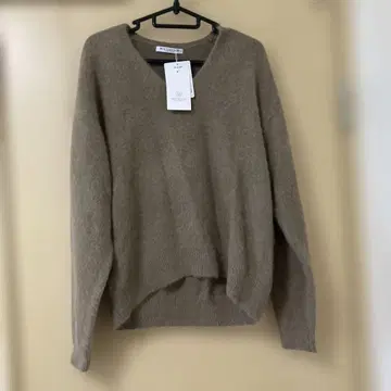 [ 새상품 택 포함 ] 유나이티드 애로우즈 폭스 너구리 혼방 니트