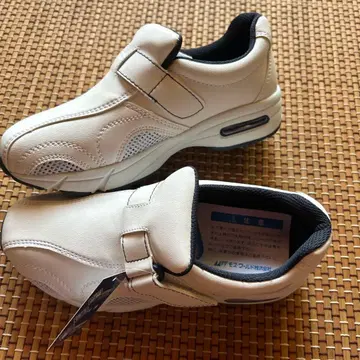 간호사 신발 23.5 cm 화이트